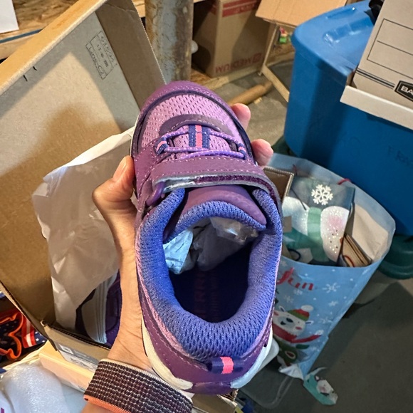 Kids Merrell Trail Quest Jr rugged sneaker brand new in box - Picture 2 of 7